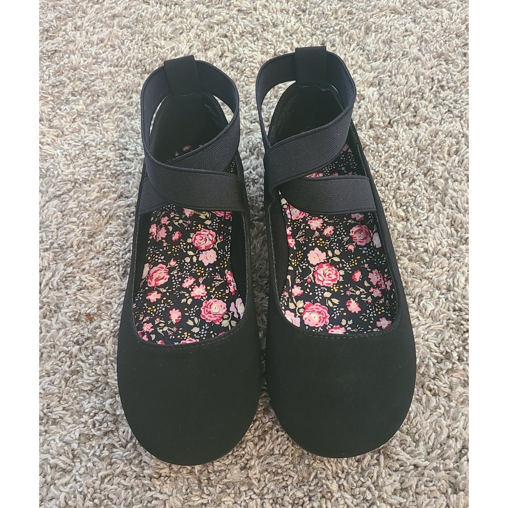 Girls Black Slip On Flats